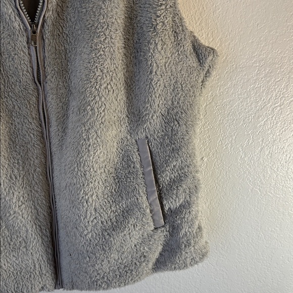 Patagonia Los Gatos Vest - Picture 3 of 5